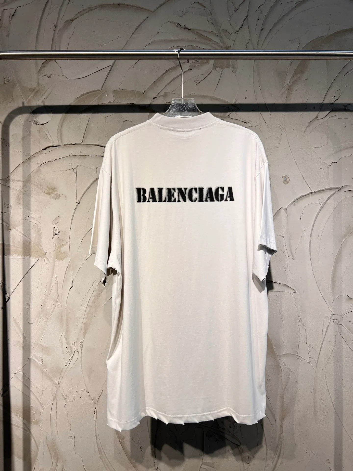 Balenciaga New Arrival 24ss New Arrival BLCGNew Arrival LOGO ，Stencil Type Retro T ·Retro · · · · · stencil type · · ： ， ·Size：1-2-3-4( Same Style)